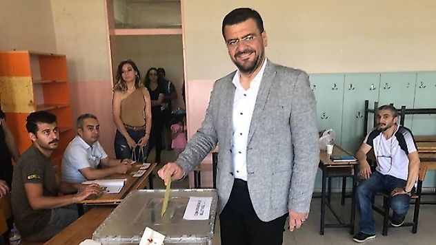Akkal ve ailesi oyunu kullandı