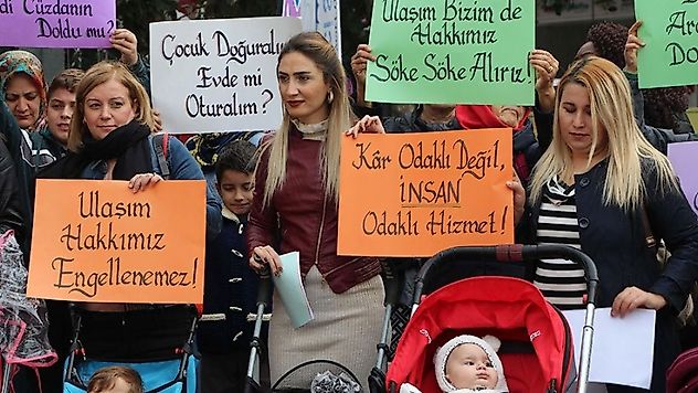 Manisa'da uygulanan bebek arabası yasağı kaldırıldı