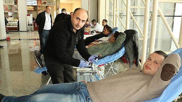 Otobüs Terminali'nde Kan Bağışı