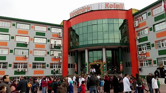 KÜÇÜK YÜREKLERİ KOCATÜRK'LÜ  OLMAK İÇİN ÇARPTI