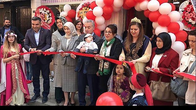 PRENSES MODA EVİNİN AÇILIŞINDA BİR ARAYA GELDİLER