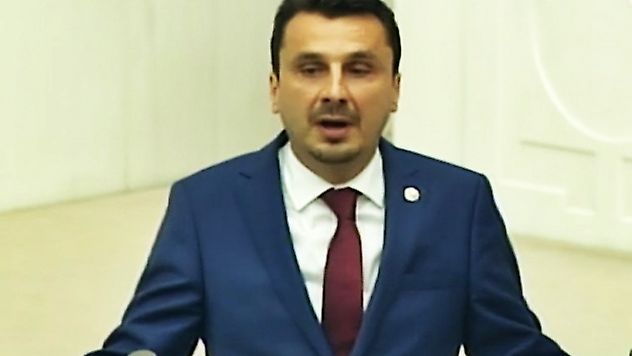 Başevirgen yemin etti ve görevine başladı