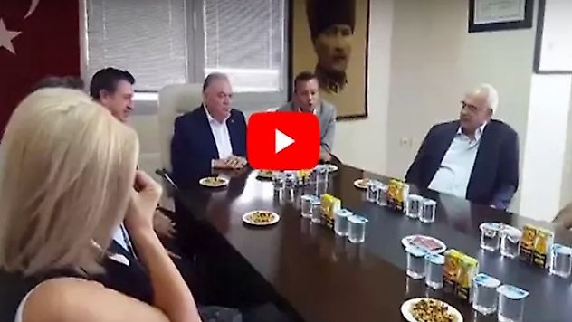 CHP'li Özel,''Üzüm mitingi Ziyaretlerine devam ediyor