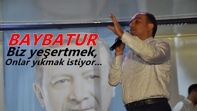 Baybatur, İki Lüleli Camii önünde düzenlediği mitingde Vatandaşlara seslendi
