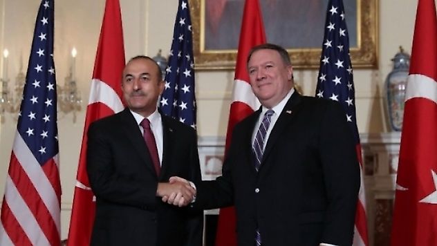 Çavuşoğlu,'Kimsenin tehdidine boyun eğilmeyecek'