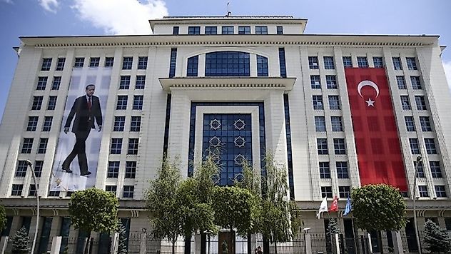 AK Parti'den Bedelli Açıklaması