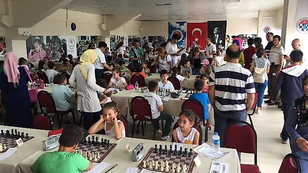 Manisa'da satranç teşvik turnuvası yapıldı