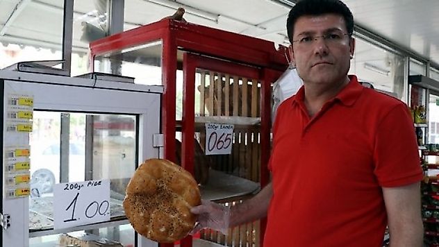 Turgutlu Fırıncıları ve Marketçileri Antalya'nın Fırıncıları ve Marketçileri  Kadar Olamadı!...