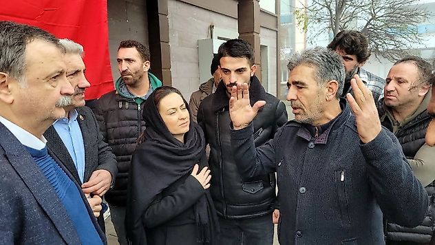 Manisalı şehidin yakınları yaşanan olaya tepki gösterdi