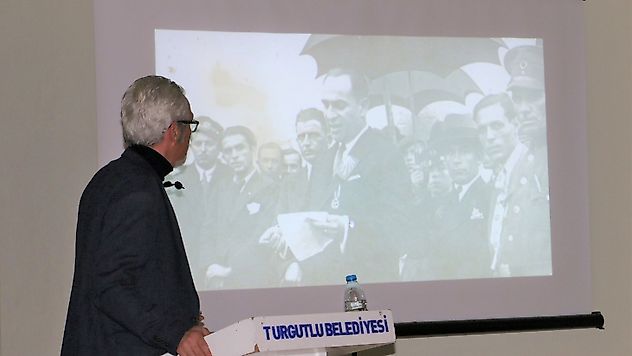 Müze Sohbetleri'nde Belediye Tarihi Ele Alındı