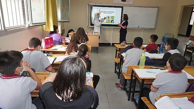 Öğrencilere kovid-19 eğitimi