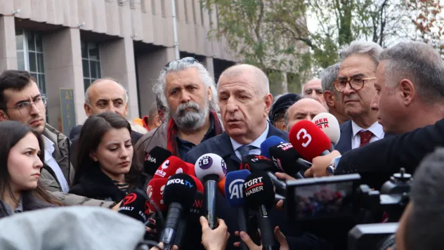 Özdağ, Kemal Kılıçdaroğlu'nun yargılandığı davaya katıldı ve Destek çıklaması yaptı (Videolu Haber)