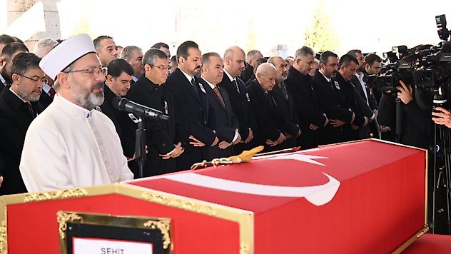 Pençe-Kilit Operasyonu bölgesinde şehit olan asker için Şırnak'ta tören yapıldı
