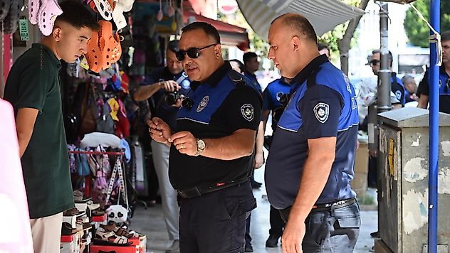 Salihli'de Kaldırım İşgali Denetimi Yapıldı