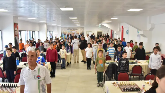 Satranç Yarışmasında Ödüller Sahiplerini Buldu