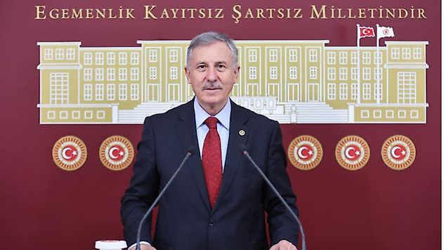Selçuk Özdağ'dan İklim Kanunu Teklifine Sert Eleştiri: 'İklim Kanunu Değil, Doğa Katliamına Yasal Kılıf!'