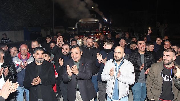 Serhat Orhan İstasyonaltı Mahallesi'nde Sevgi Gösteriyle Karşılandı (Video)