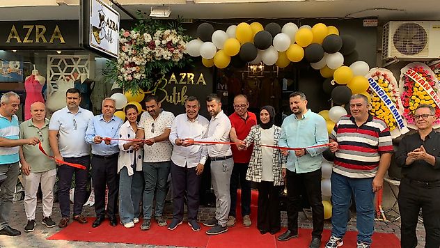 Şıklığına şıklık katmak isteyen kadınların yeni adresi 'AZRA Butik' açıldı