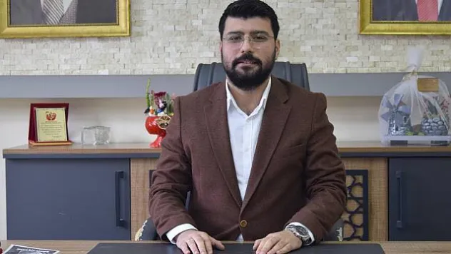 Turgutlu AK Parti İlçe Başkanı Ömer Can Temizel'den, Başkan Çetin Akın'a 29 Ekim Kutlamaları Tepkisi