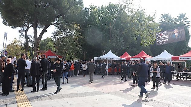 Turgutlu Belediyesi Büyük Önder Atatürk'ü Andı