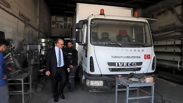Turgutlu Belediyesi Mobil Mutfak Aracıyla Araç Filosunu Güçlendirdi