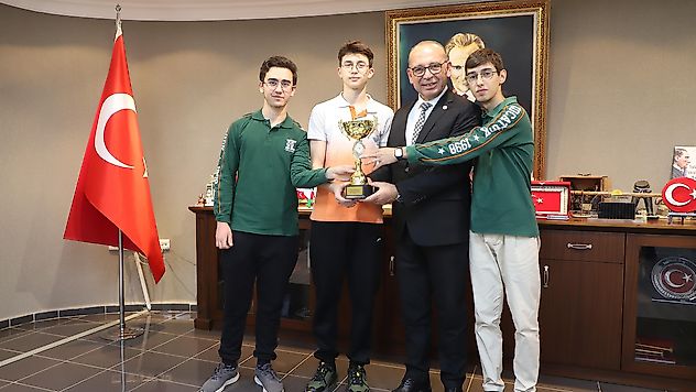 Turgutlu Belediyespor'da Kupa Sevinci