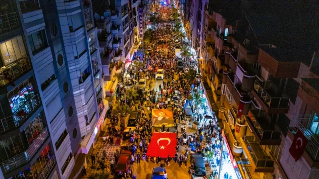 Turgutlu'da 23 Nisan 'Çocuk Şenliği ve Ulusal Egemenlik Korteji' ile Kutlandı