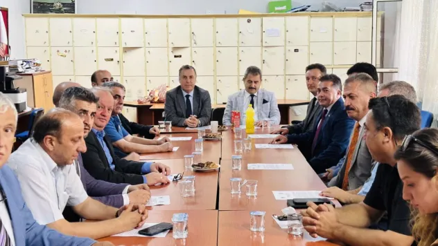 Turgutlu'da Denetimli Serbestlik Müdürlüğü'nden programın okullara katkısına dair sunum yapıldı