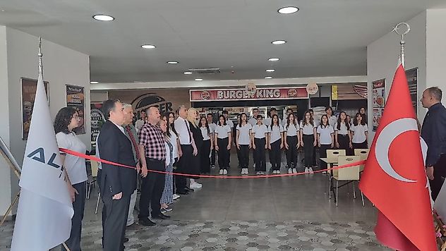 Turgutlu'da Matematik Sergisi Açılışı Gerçekleştirildi