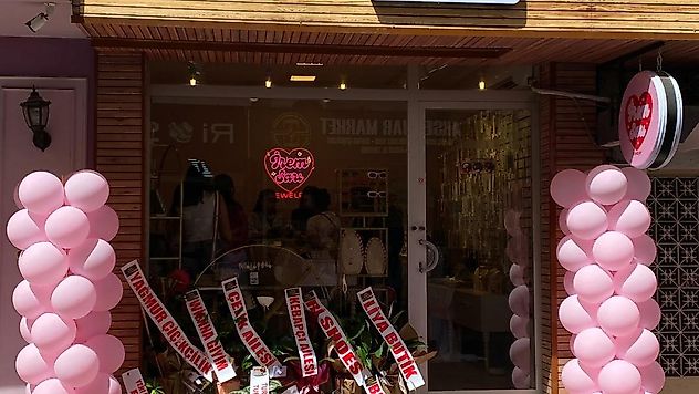 Turgutlu'da Zarafetin Yeni Adresi: İrem Sarı Jewelry Görkemli Bir Törenle Açıldı