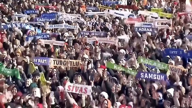 Turgutlu İlçe Başkanlığı: AK Parti 8. Olağan Büyük Kongresi'nde!