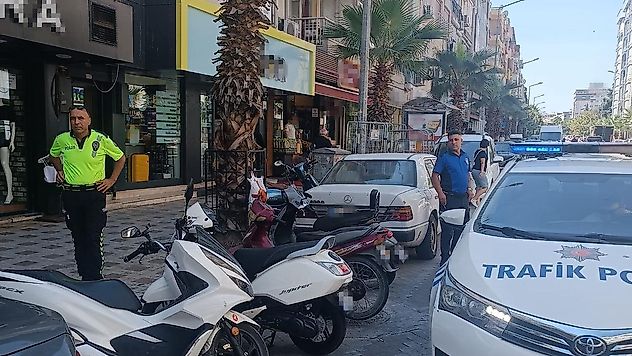 Turgutlu Zabıtası'ndan Kaldırım İşgali Denetimi