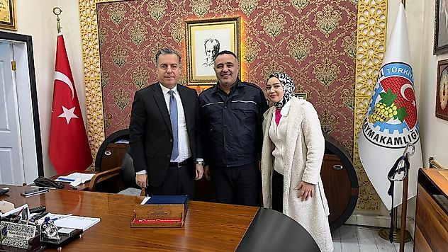 TV45 Ekibinden Turgutlu İlçe Kaymakamlığı'na Anlamlı Ziyaret