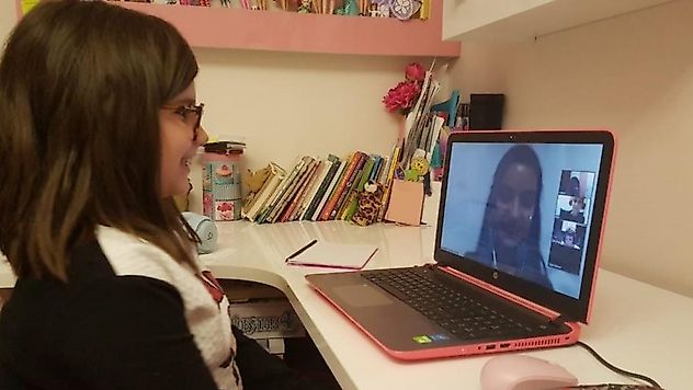 Uzaktan eğitim sürecinde okulu eve getirdiler