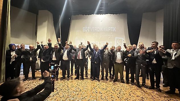 Yeniden Refah Partisi Belediye Başkan Adayı Mustafa Serhat Orhan, Meclis Listesi'ni Açıkladı