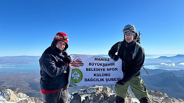 Yeşil Beyazlı Dağcılardan Yeni Yılın İlk Tırmanışı