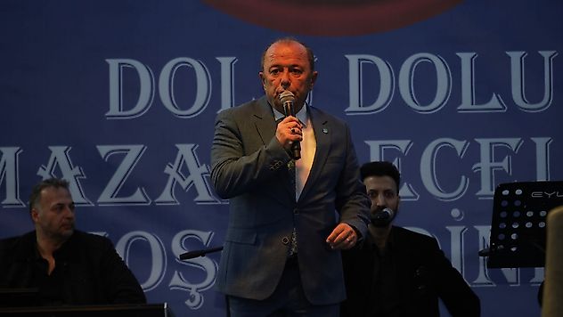 Yunusemre 100. Yıl Meydanı'nda İftar Sofrası Kurdu