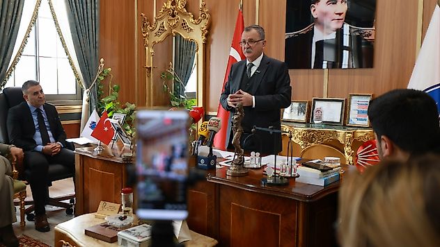 Yunusemre Belediye Başkanı Semih Balaban2025 Unutamayacağımız Ama Unutmak İstediğimiz Bir Yıl Oldu'