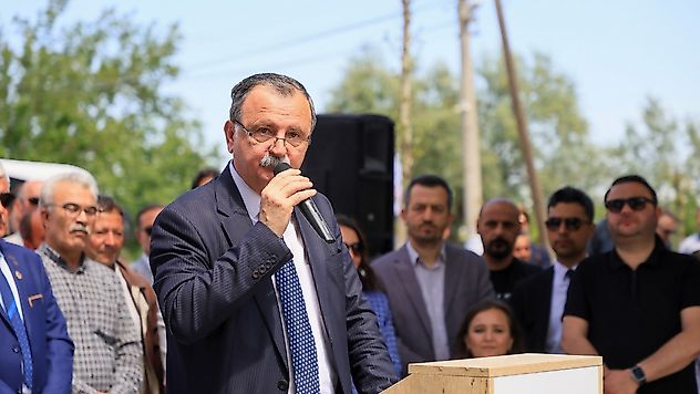 Yunusemre'den Geçmişe Vefa Geleceğe Hizmet