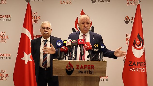 Ümit Özdağ'dan Erdoğan'a Referandum Çağrısı: 13 milyon sığınmacı ve kaçak gitsin mi kalsın mı diye soralım