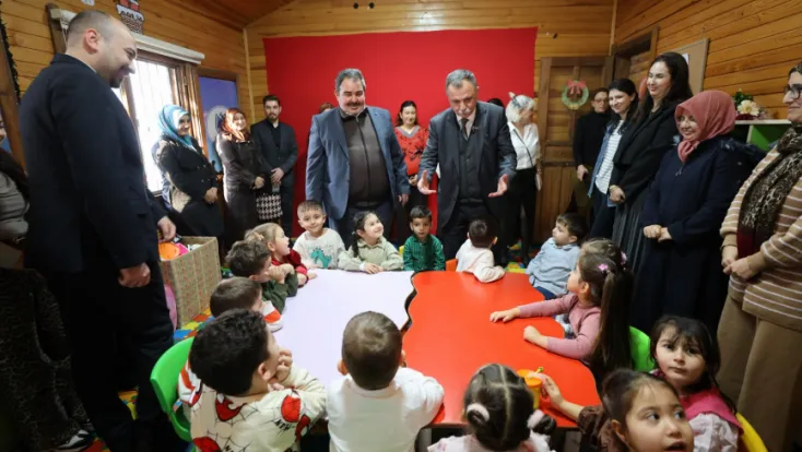 Başkan Balaban Çocukların Karne Mutluluğuna Ortak Oldu