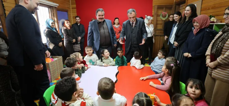 Başkan Balaban Çocukların Karne Mutluluğuna Ortak Oldu