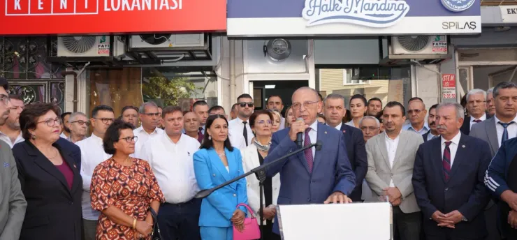 Başkan Çetin Akın'dan Turgutlu Halkına Duyarlılık Çağrısı: 'Gerçek hizmet, gerçek ihtiyaç sahibine ulaşsın'