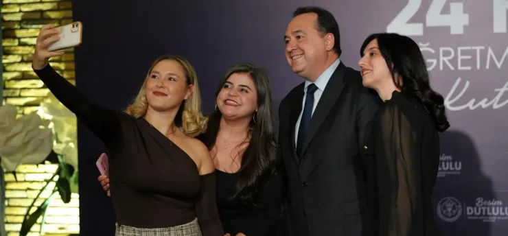 Başkan Dutlulu'dan Öğretmenlere Tarihi Müjde: Maaşlar 75 Bin TL'ye Yükseldi