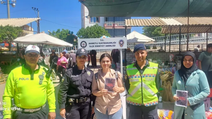 Ahmetli'de jandarma ekiplerinin bu etkinliği vatandaşlardan tam not aldı