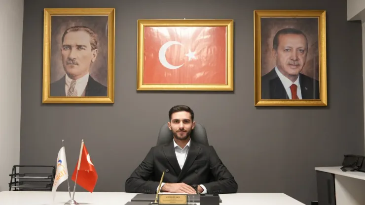 AK Parti Yunusemre Gençlik Kolları'nda Yeni Dönem Başkanlık Görevine Çağrı Biçakcı getirildi