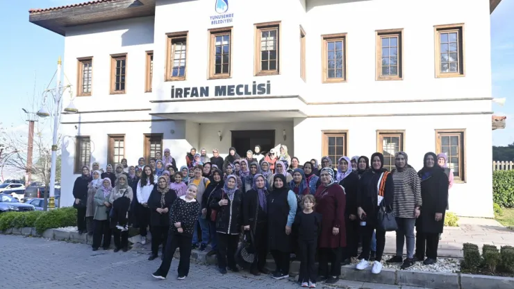 Alaşehir'den Gelen 86 Kişilik Kadın Kafilesi Manisa'yı Gezdi