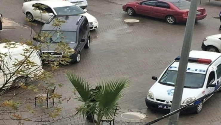 Turgutlu'da silahlar konuştu 1 ölü 4 yaralı