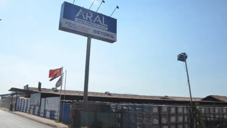 Aral Tuğla Hizmet Vermeye Devam Ediyor