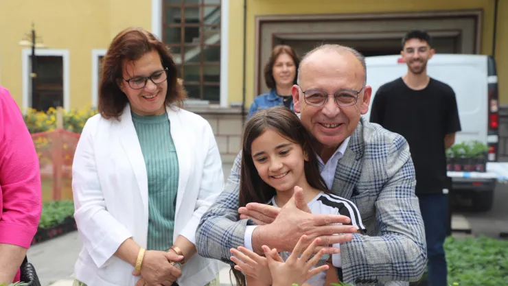 Başkan Çetin Akın'dan Anneler Günü Kutlaması